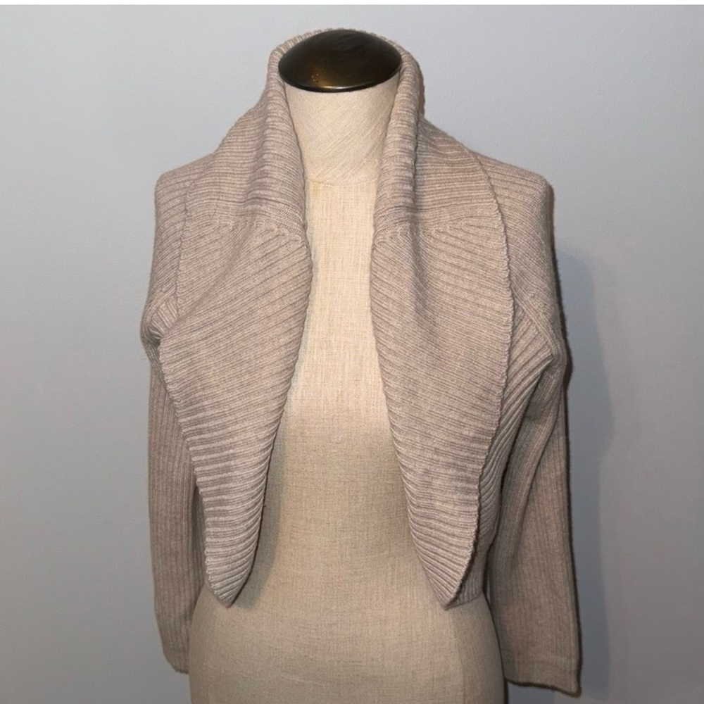 White House Black Market Beige cocoon  Cropped Sweater
